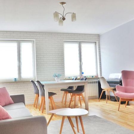 Apartament Promyczek Lägenhet Hajnówka Exteriör bild