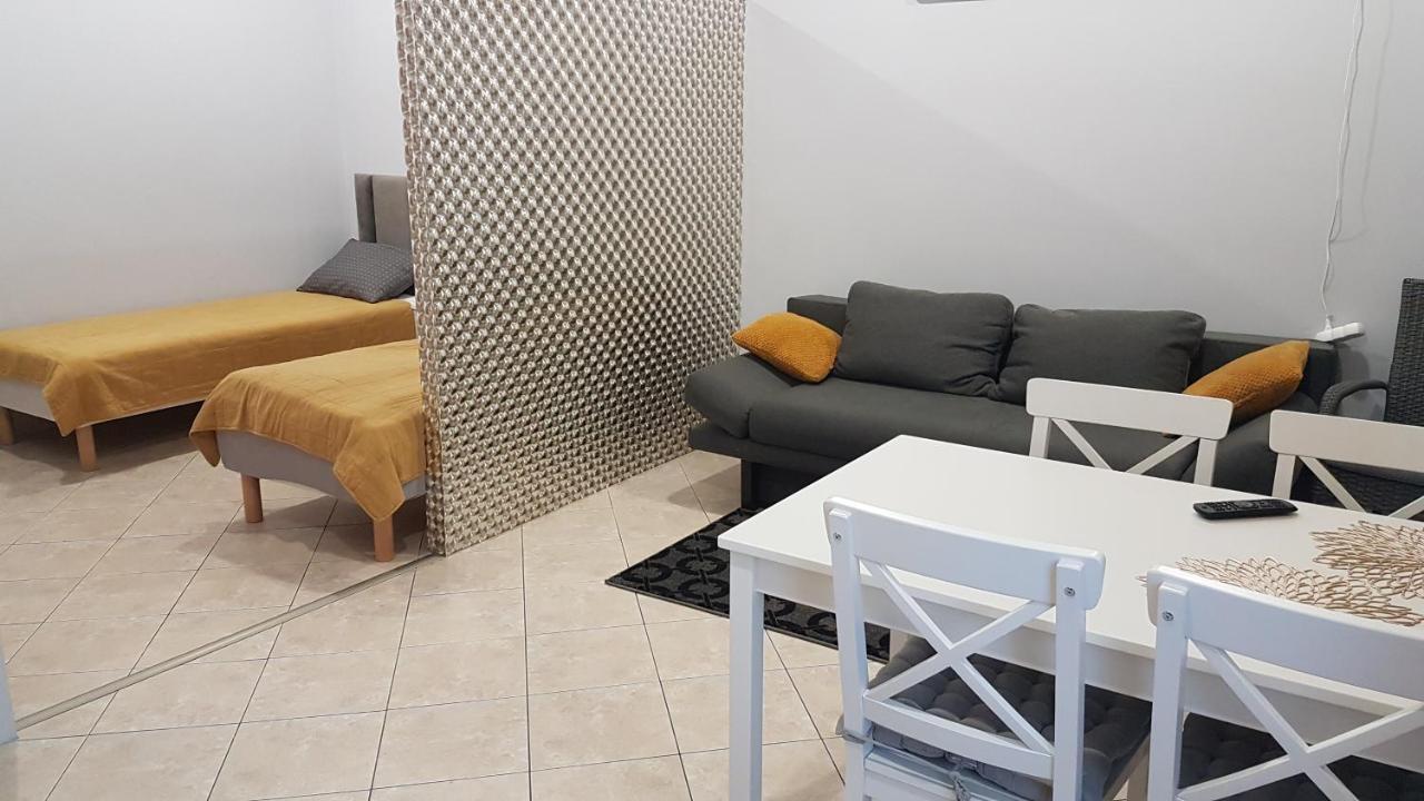 Apartament Promyczek Hajnówka Exteriör bild