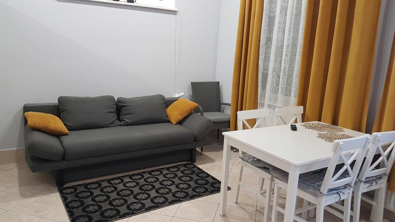 Apartament Promyczek Hajnówka Exteriör bild